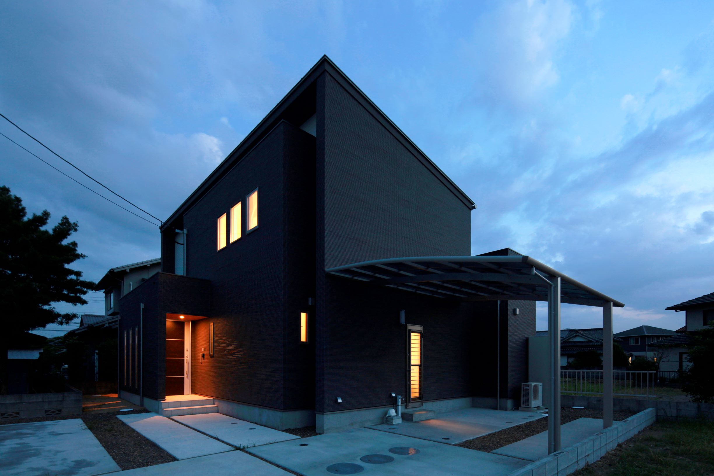 Y.H.house